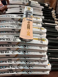 OEM Tapeball Coconut Top Quality F Plus Tamoor Mirza Players Editions Top Trending Cricket Bat For Big Sixes Lightweight Factory - Product Image 5