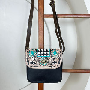 Sac à main bandoulière carré en cuir de vachette travaillé, best-seller, pour femmes, motif floral et à carreaux, sac messager de créateur - Product Image 4