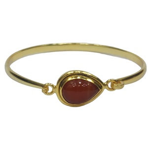 Bracelet de mode réglable unique fait à la main en argent sterling 925 plaqué or d'excellente qualité avec cabochon pierre précieuse d'onyx rouge - Product Image 2