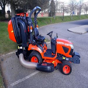 Tondeuse autoportée Kubota de qualité industrielle, moteur 4 temps 190cc, 1600W, robuste, à braquage zéro, pour l'entretien des pelouses commerciales - Product Image 2