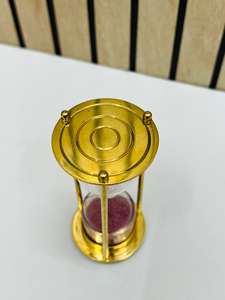 นาฬิกาทรายทองเหลืองชุบทอง 3.75 นิ้ว แบบ 3 มิติ พร้อมทรายสีชมพู |   ของตกแต่งงานวันเกิดลายกางเขนสไตล์เรียบง่ายสำหรับวางบนโต๊ะ - Product Image 2