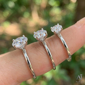 Bague de fiançailles en moissanite taille trillion, plaquée rhodium/or/or rose, sertie à griffes, alliance solitaire pour femme - Product Image 2