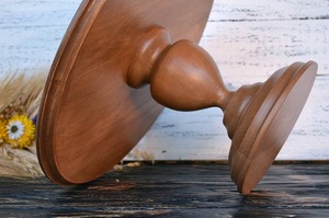 Support à gâteau en bois, artisanat de qualité supérieure, objet décoratif, support à gâteau en bois personnalisé - Product Image 4