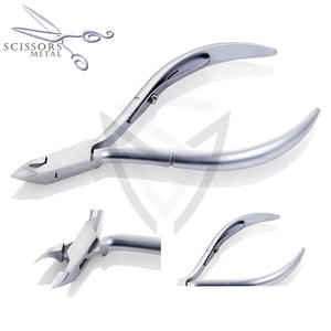 Cortaúñas Profesional de Precisión, Alicates de Cutícula de Acero Inoxidable 10-7 de Mandíbula Completa, Corte de 7 mm, Doble Resorte, Empujador con Logotipo Personalizado - Product Image 3