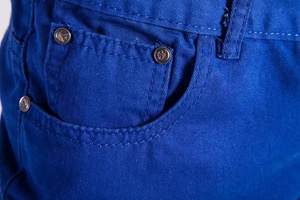 Pantalones cortos vaqueros elásticos para hombre, Vaqueros cortos ajustados con diseño bordado para verano - Product Image 6