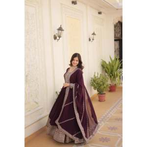 Vestido de Gala con Lentejuelas Bordadas y Dupatta para Baile de Graduación - Product Image 4