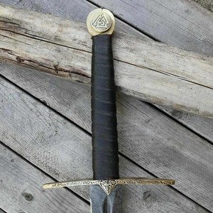 Espada Larga Vikinga de Acero de Damasco Forjada a Mano – Empuñadura de Cuero, Accesorio de Cosplay, Espada Colgante, Regalo para Él - Product Image 2