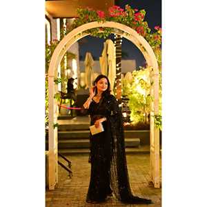 FB Designer Mujer Black Party Wear Saree con Secuencia e Hilo Trabajo Elegante Conjunto Talla M - Product Image 5