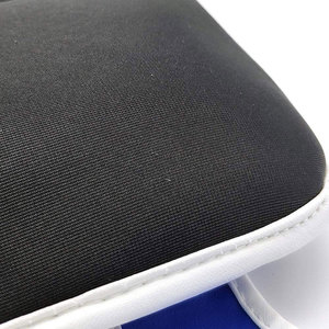 Protège-poitrine en cuir véritable, couleur personnalisée, pour la boxe, le Muay Thai, le MMA, la lutte et l'entraînement sportif - Product Image 5