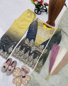 Conjunto de Kurta/Kurti de Seda para Niñas, Diseño Moderno, de Secado Rápido y Sin Arrugas, Ideal para Fiestas - Product Image 4