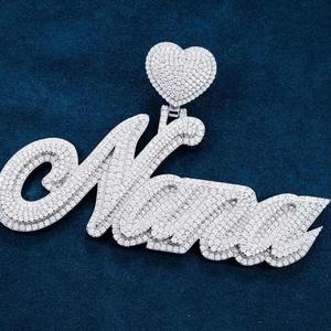 Colgante con letra de moissanita en plata de ley 925, colgante personalizado para joyería de diamantes. - Product Image 1