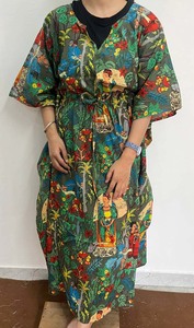 Vestido Kaftán de Algodón Estampado Floral para Mujer, Corte Holgado y Estilo Veraniego - Product Image 2