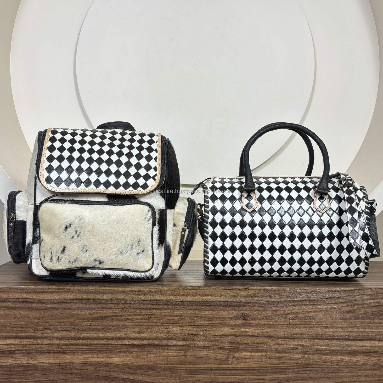 ลายตารางหมากรุกสีดำและสีขาว