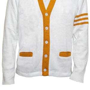 Cardigan en tricot blanc moutarde pour homme, col en V, manches longues, fermeture boutonnée, style automne, avec détail rayé sur les manches - Product Image 5