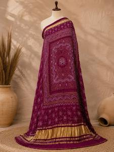 Ethnic Bandhani Chunri Pure <b>Silk</b> Dupatta Pink <b>Red</b> Combination With Rai Dana Bandhani Work - Product Image 4
