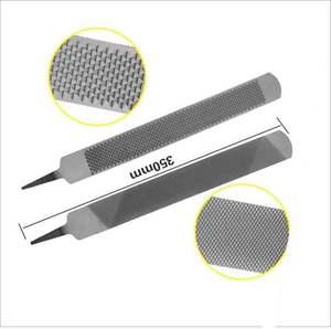 Nuevo raspador de pezuñas clásico de acero inoxidable con mango de madera, instrumento veterinario de alta calidad para el cuidado de caballos, personalizable. - Product Image 5