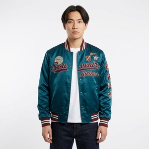 Blouson Bomber Personnalisé Style Universitaire en Satin Rose avec Lettres Graphiques pour Homme – Streetwear Décontracté - Product Image 2