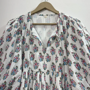 Robe Tunique Mini Formelle en Coton Écologique Imprimée à la Main Motif Floral, Col en V, Manches 3/4, Ourlet à Volants en Dentelle, Lavable Naturellement - Product Image 2