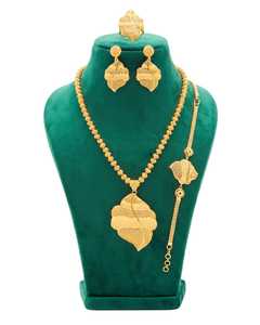 Ensemble collier, boucles d'oreilles et bracelet classiques faits à la main en alliage plaqué or 24 carats, design floral élégant de haute qualité pour femmes, mariage, fête - Product Image 3