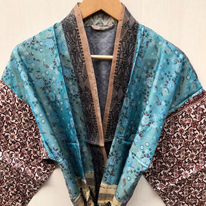 Kimono largo de seda atractivo, estilo bohemio, para mujer, ideal para la playa, vacaciones de verano, sexy, tipo bata. - Product Image 1