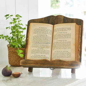 Soporte para libros de cocina de madera Decorinspired, creado para cocinas estéticas, que proporciona encanto, función y estabilidad confiable. - Product Image 3