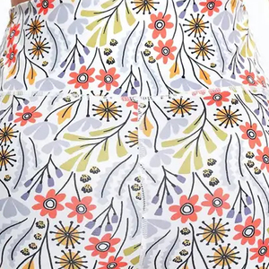 Short Deportivo Personalizado con Estampado Floral y de Hojas, Corte Ajustado, Alta Elasticidad, con Bolsillo, para Gimnasio y Fitness, para Mujer - Product Image 5