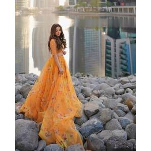 Hermoso Lehenga Choli con Corte en A para Fiestas, con Trabajo de Espejos Real, Tela de Chifón, Cintura Natural, Diseño Elegante - Product Image 3