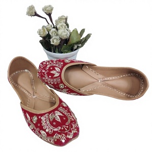 BS INTERNATIONAL Golden Embroidery Flower Designing Traditional Fashion Trend Girls Handcrafts Genuine Leather Shoes Custom Logo - Product Image 2