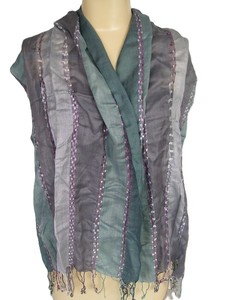 Patrón de punto a mano, bufanda de seda a rayas, chaleco sin mangas de estilo asiático tradicional para mujer, para usar en todas las estaciones. - Product Image 1
