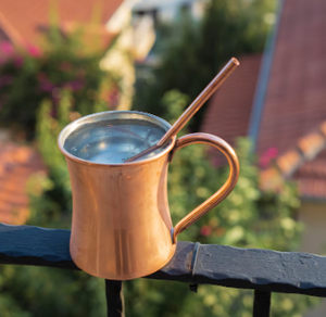 Juego de Tazas Curvas Moscow Mule de Cobre Puro de Lujo, con Acabado Pulido Liso Tipo Espejo, Forma de Reloj de Arena - Product Image 4