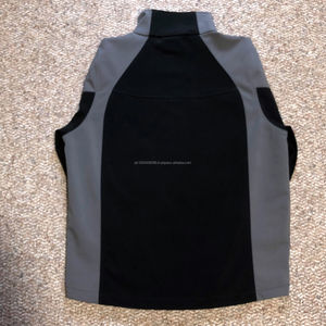 เสื้อแจ็คเก็ตซอฟต์เชลล์คุณภาพส่งออก มีฮู้ด เสื้อกันฝน ซับใน เนื้อผ้าระบายอากาศ - Product Image 3