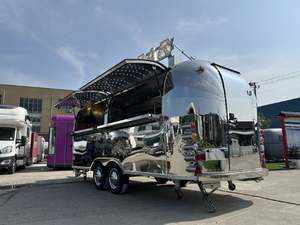 Remorque de vente mobile pour le transport de boissons, cocktails, et nourriture ; camion de restauration Airstream ; camion de bière et de nourriture - Product Image 2