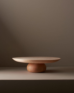 Soporte de madera artesanal para pasteles, para panadería y uso doméstico, soporte de madera natural para exhibir y servir pasteles a precio económico. - Product Image 1