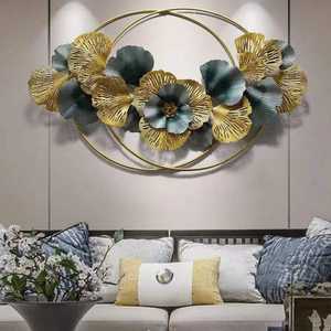 Couronne murale florale ronde en métal de style nordique |   Décoration murale en métal en forme de feuille creuse dorée et noire pour chambre à coucher, salon, etc. - Product Image 6