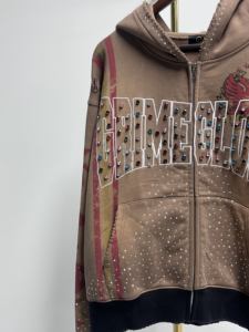 Sweat-shirt à capuche zippé pour femme Crime Glory avec imprimé lettres en strass, manches longues, coupe classique, en coton tricoté, pour l'automne - Product Image 2