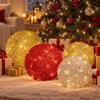 Grenzüberschreitende Weihnachtsdekorationen Eisen-Christbaumschmuck Dekorative Kugeln Europäisch-Amerikanischer Luxuriöser Stil Verschiedene Designs