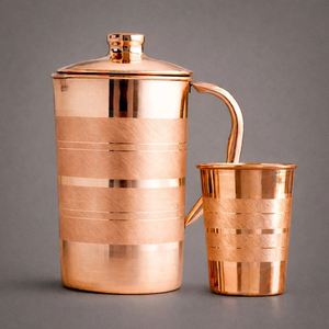 Ensemble de carafes en cuivre pour une inspiration de décoration de cuisine rustique, ensemble de service d'eau en métal avec verres, durable et réutilisable pour la cuisine et la salle à manger. - Product Image 4