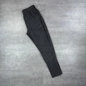 Conjunto Deportivo Cortavientos de Nylon 100% con Corte Holgado, OEM/ODM, Ligero, Moderno y Cálido - Product Image 3
