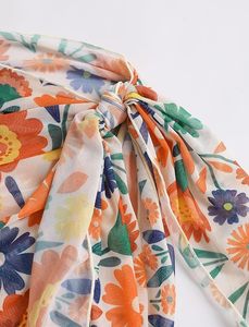 Ropa de Playa para Mujer, Estilo Boho, Falda Cruzada de Gasa Suave con Estampado Floral y Protección UV - Product Image 3