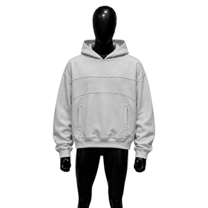 Sudadera con Capucha Oversize Moderna Blanca para Hombre, Ajuste Relajado Urbano, Algodón French Terry, Estilo Casual Urbano, Corte Regular para Otoño - Product Image 1