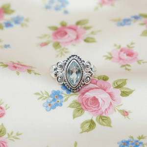 Bague en argent sterling 925 avec topaze bleue naturelle, faite à la main, style vintage bohème, pierre précieuse marquise, bijou statement, cadeau élégant pour femme - Product Image 6