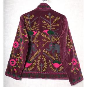 Chaqueta de Terciopelo Ecológica Acolchada y Bordada a Mano, con Cuello Alto, Manga Larga, Estampado Floral, Estilo Boho para Mujer - Product Image 5