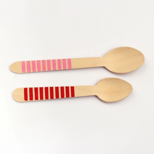 Cuchara para postre con estampado de madera de color rojo, de la mejor calidad, organizador de mesa personalizado, a un precio razonable. - Product Image 3