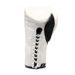 ถุงมือชกมวยคุณภาพสูง No Boxing No Life สีดำทอง หนังวัวแท้ สำหรับฝึกซ้อม แบบผูกเชือก - Product Image 3