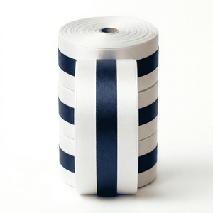 ริบบิ้นผ้าซาตินสีขาวลายทางกลางขนาด 25 มม. สำหรับห่อของขวัญ ห่อช่อดอกไม้ และตกแต่งงานปาร์ตี้ ขายส่ง - Product Image 1