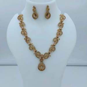 JeweleMarket 10575663DGR Parure de collier de créateur avec diamants américains et pierres autrichiennes Pota, en acier, bijoux raffinés pour occasions nuptiales - Product Image 4
