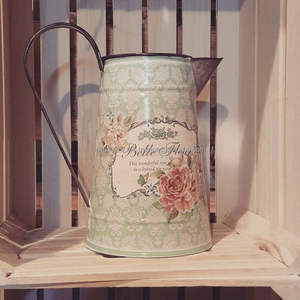 Bidon d'eau galvanisé avec des motifs floraux en émail artistique utilisé pour les plantes de balcon de jardins extérieurs et les intérieurs esthétiques - Product Image 1