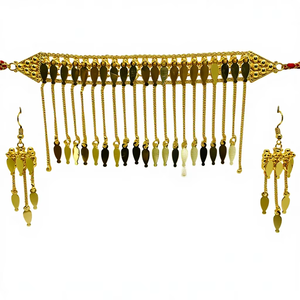 Joyería de moda Diseño simple Chik Set con pendientes Chapado en oro para mujeres Diseño en línea - Product Image 1