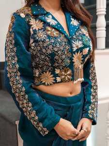 Ensemble de sari en soie le plus vendu avec haut court brodé et jupe longue, tenue traditionnelle indienne pour femme, idéal pour mariage, en promotion - Product Image 2