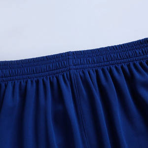 Maillot de football personnalisé 100 % polyester de haute qualité, nouveau design, vêtement de sport respirant, léger et anti-humidité (avant) - Product Image 4